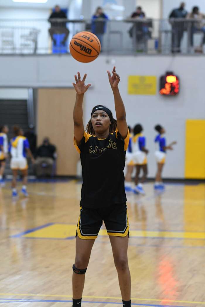 starkville-tupelo-girls-basketball00002